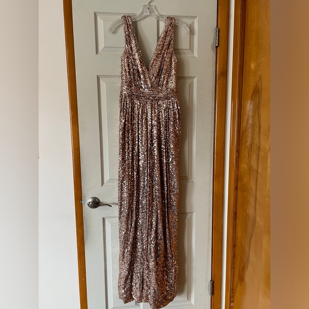 Gold sequin gown!